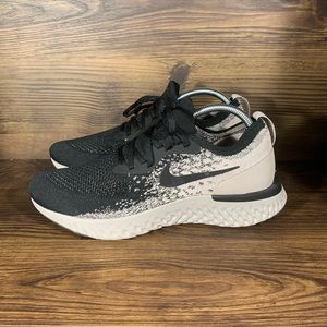 Nike Epic React Flyknit Black/Grey Oreo max presto